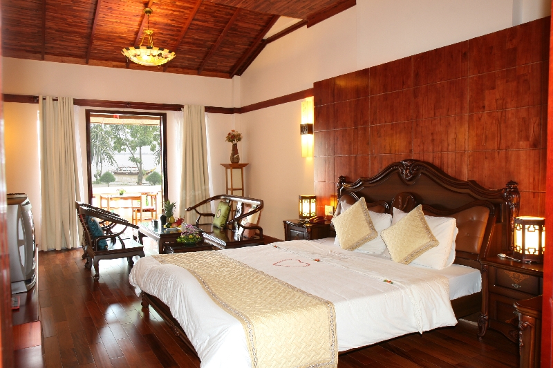 VINH HUNG RESORT